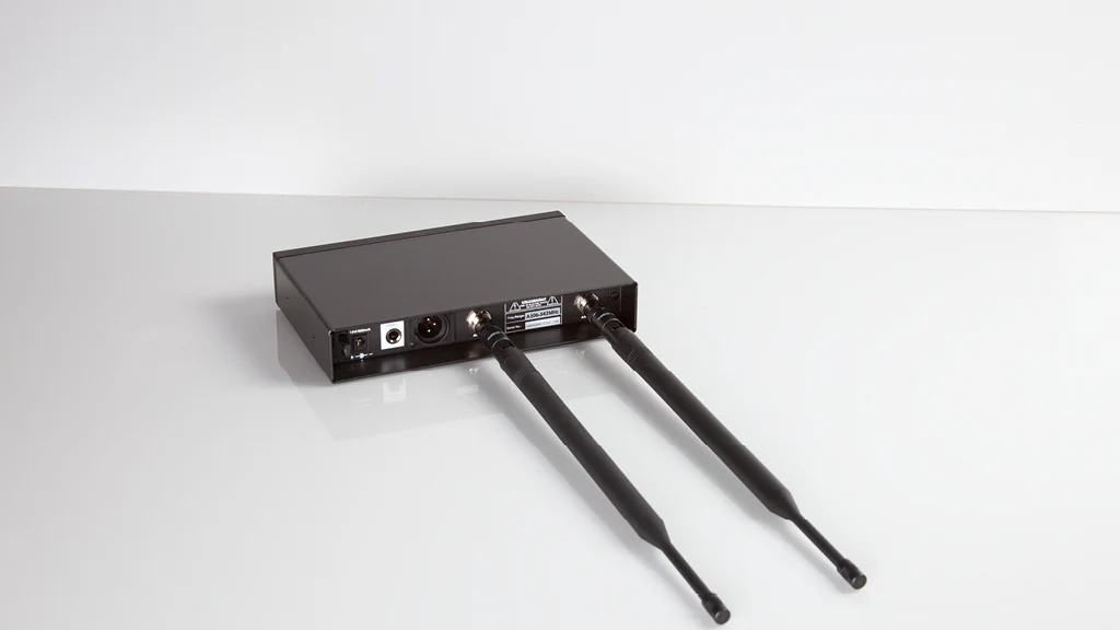 UX1200B BELT PACK WIRELESS SYSTEM - Image 10