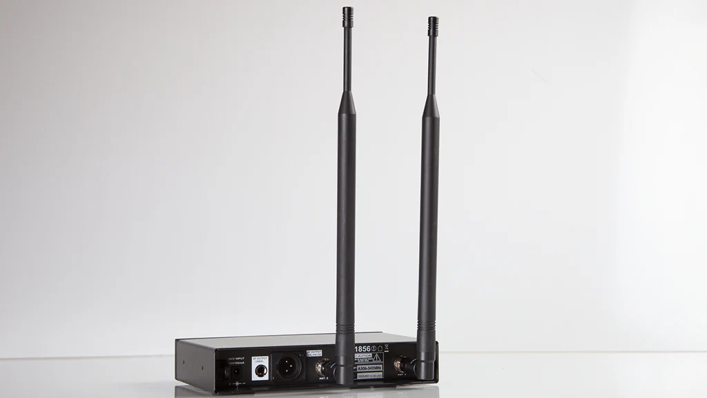 UX1200B BELT PACK WIRELESS SYSTEM - Image 8